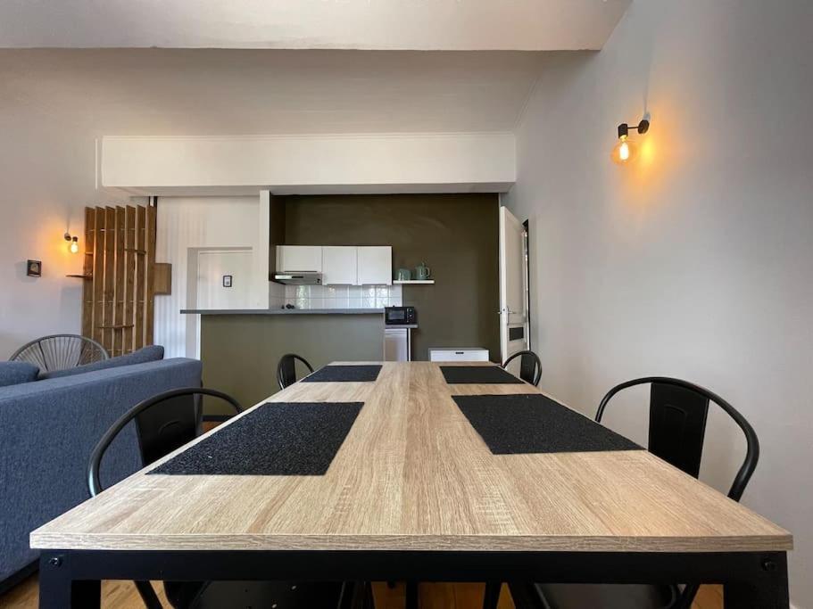 קרקסון L'Appartement Tomey Avec Parking מראה חיצוני תמונה