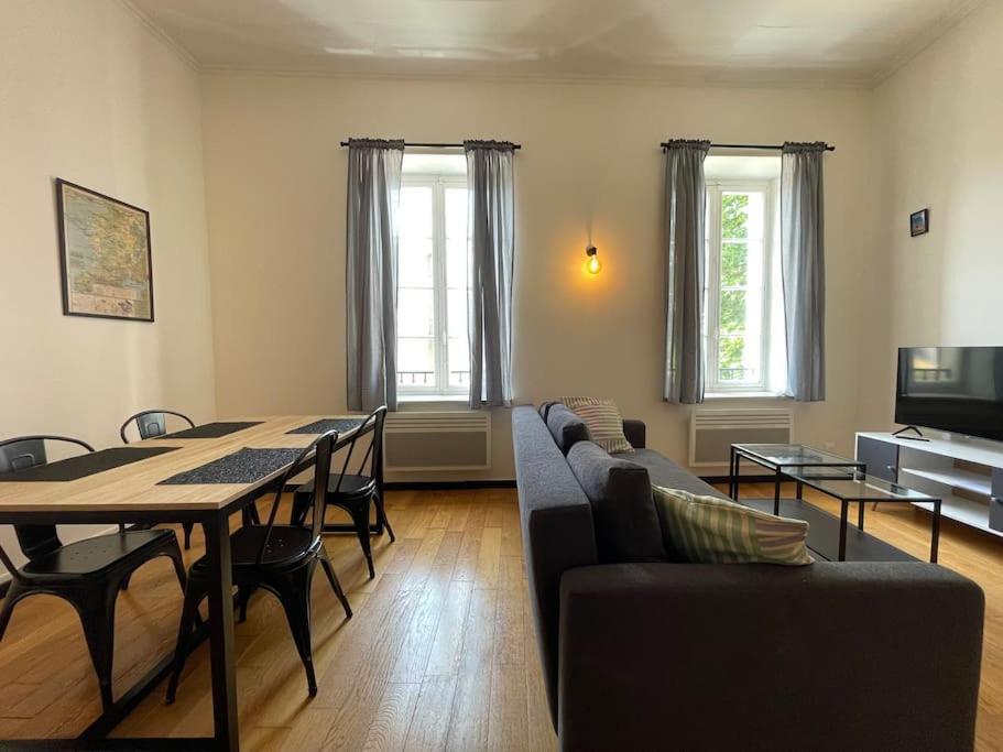 קרקסון L'Appartement Tomey Avec Parking מראה חיצוני תמונה